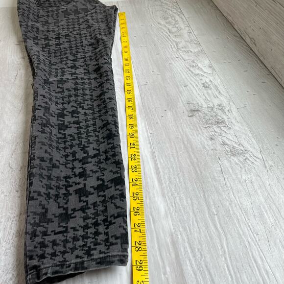 NYDJ Super Skinny Slim Black Mid Rise Lift Tuck Stretch Velvet Texture Jeans 4 - Picture 12 of 12